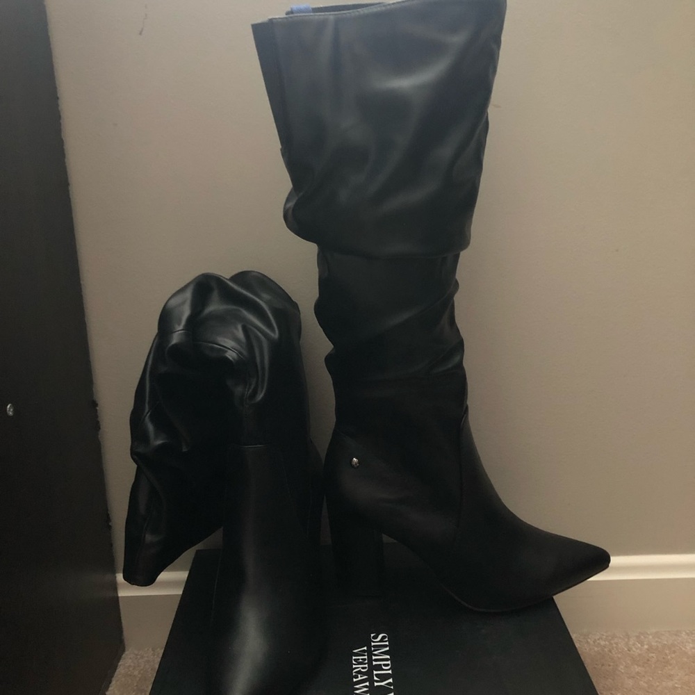 Simply Vera boots size 6.5